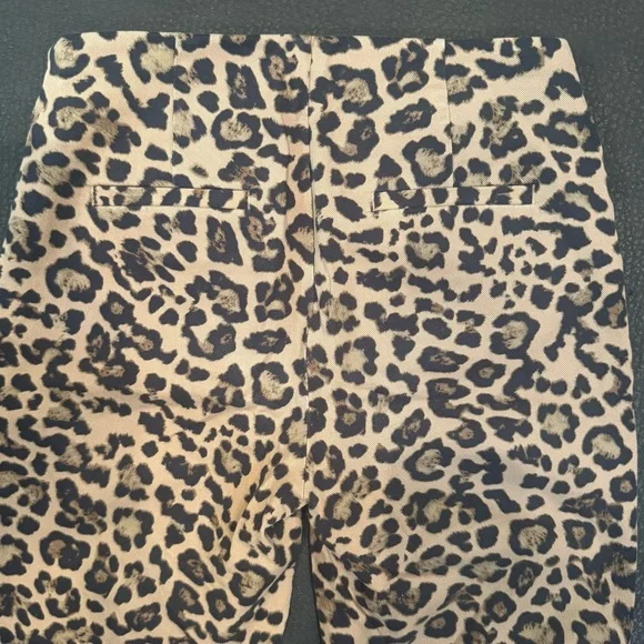 Loft Petite Ankle Flare Leopard Print Women's Pants - Picture 8 of 8